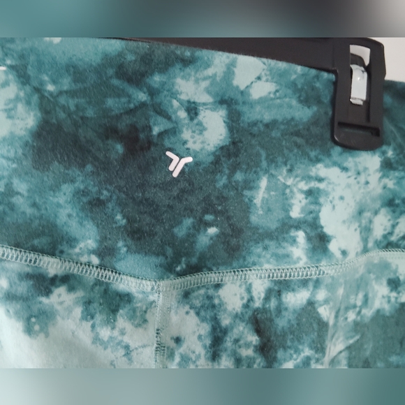 Old Navy Active Powerchill Leggings Tie Dye Extra High Rise Go Dry Sz-L - Picture 5 of 6